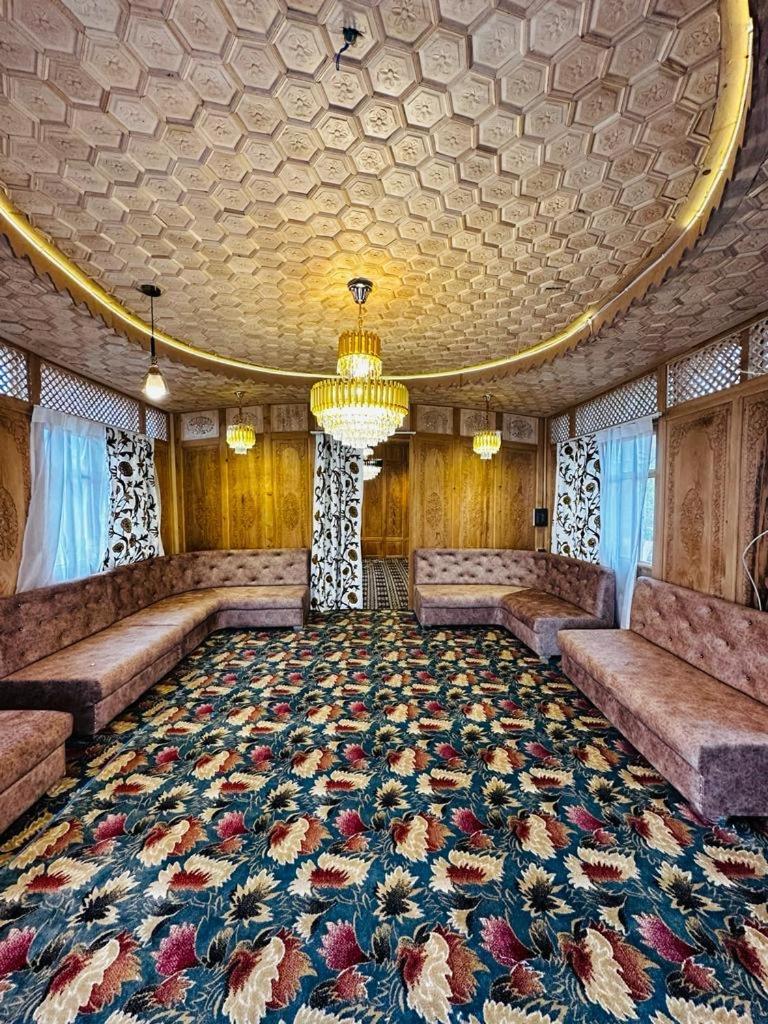 The Heritage Safina Group Of Houseboats Srīnagar Exterior foto